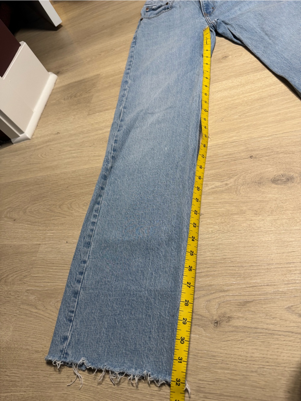 Abercrombie & Fitch 90’s High Rise Relaxed Jeans - Picture 11 of 11